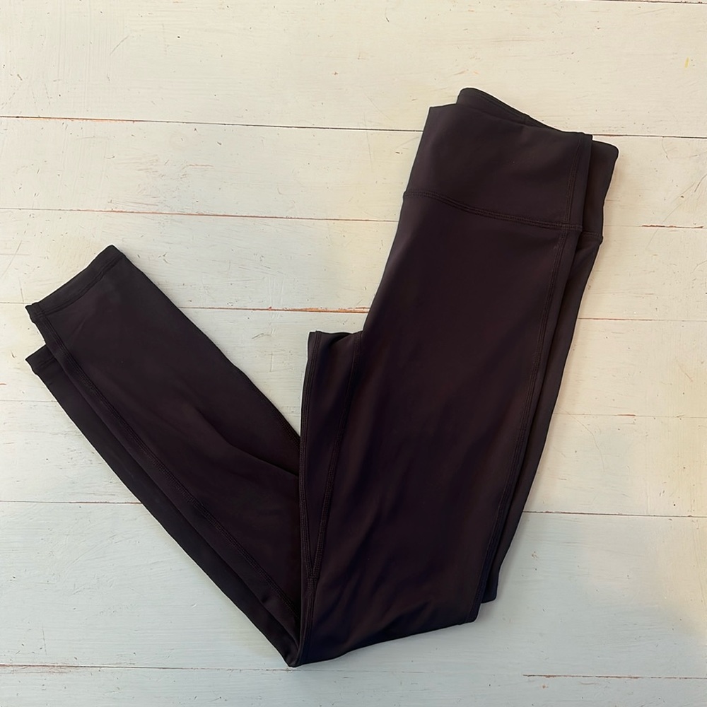 NWT woman’s Sz M Fabletics motion 365+ high waisted legging.